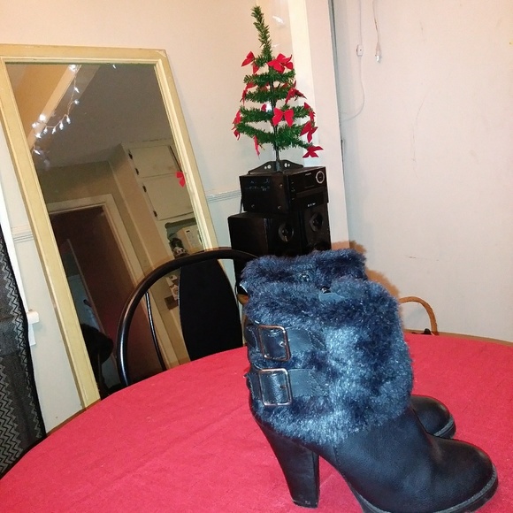 Boots - Picture 2 of 2